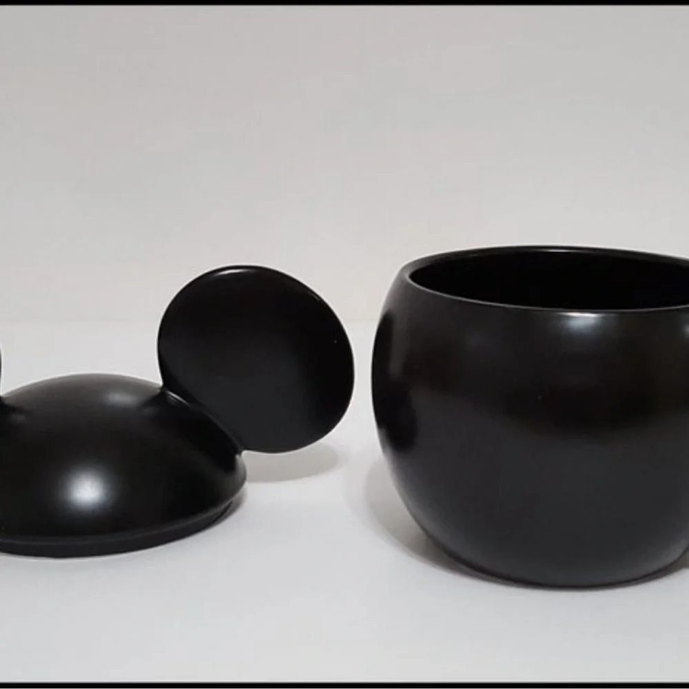 Pottery Barn Kids Disney Mickey Mouse **SET OF 4** Stoneware Mug with Lid 20 OZ
